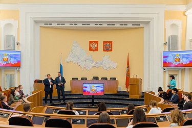 Студенты ОГУ побывали «в сердце» Дома Советов